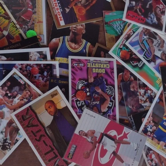 Assorted Basketball Trading Cards - Picture 6 of 6